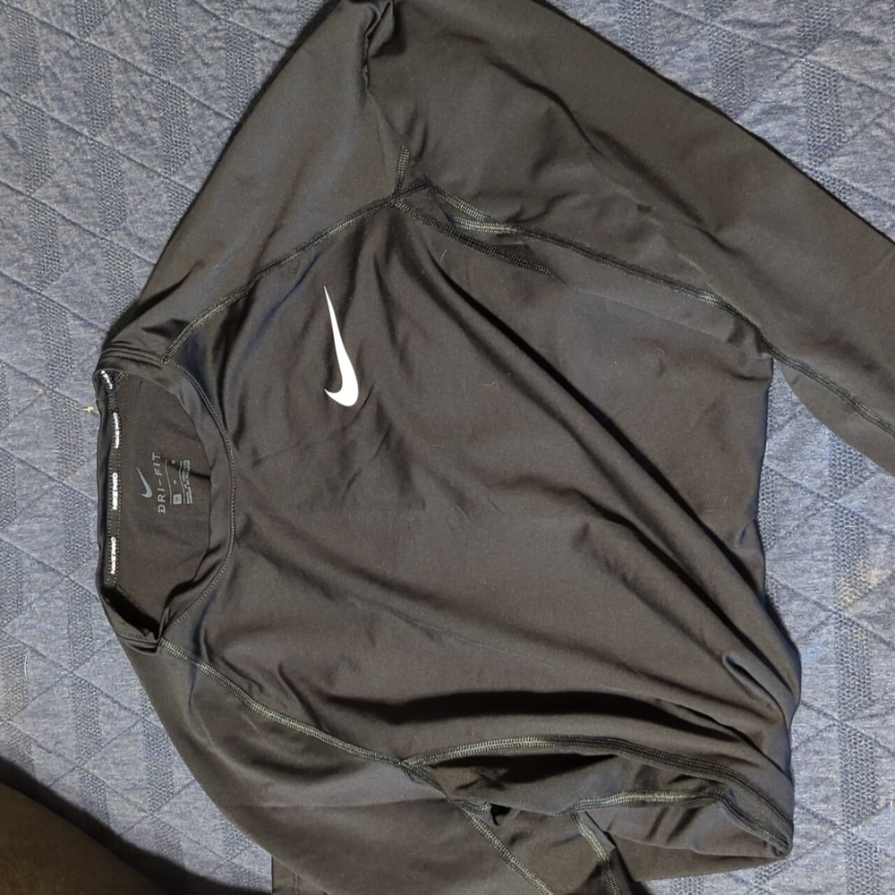 Black dry fit Nike long sleeve workout shirt